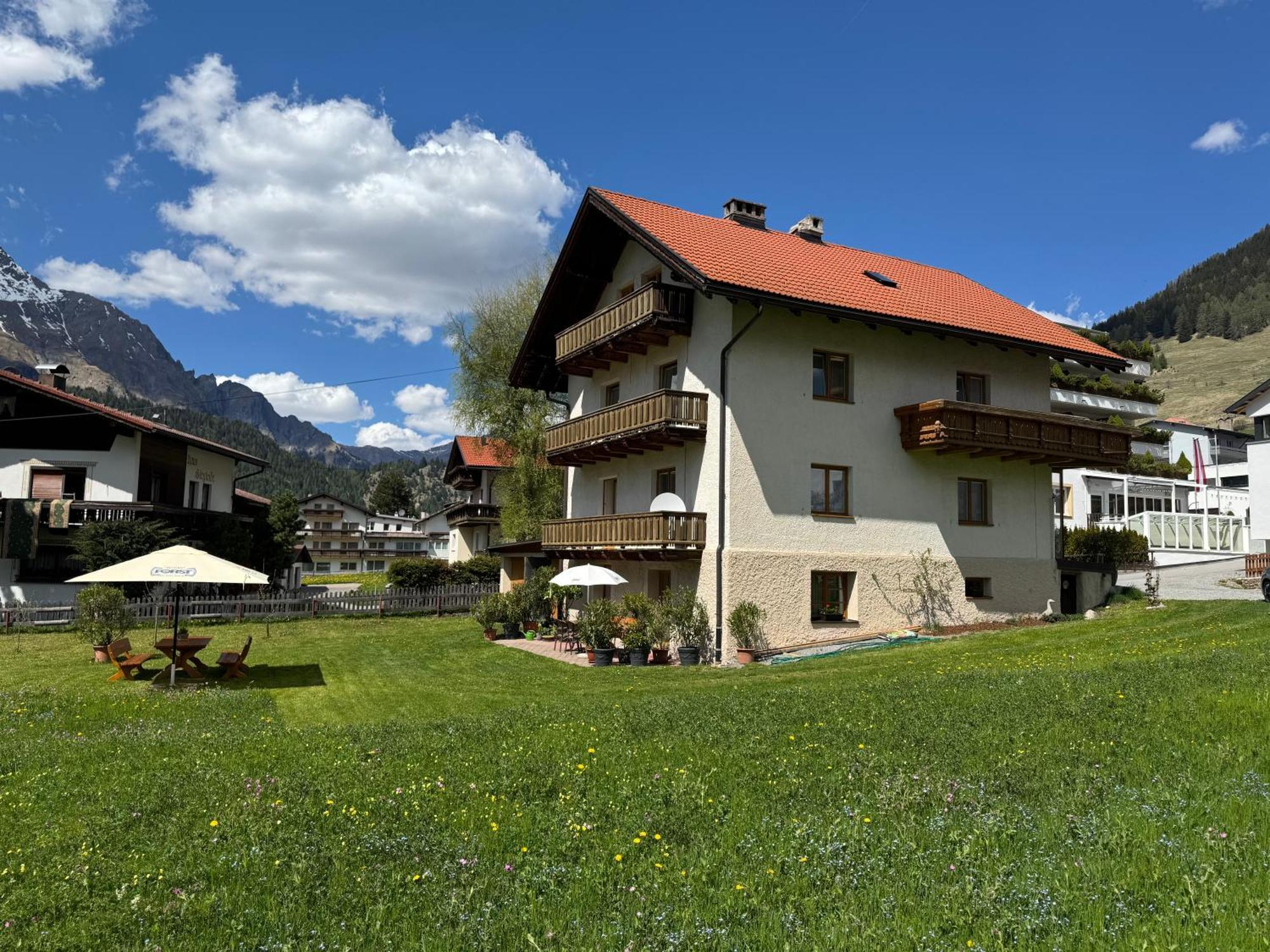 Hirschstube Nauders Bed & Breakfast Dış mekan fotoğraf